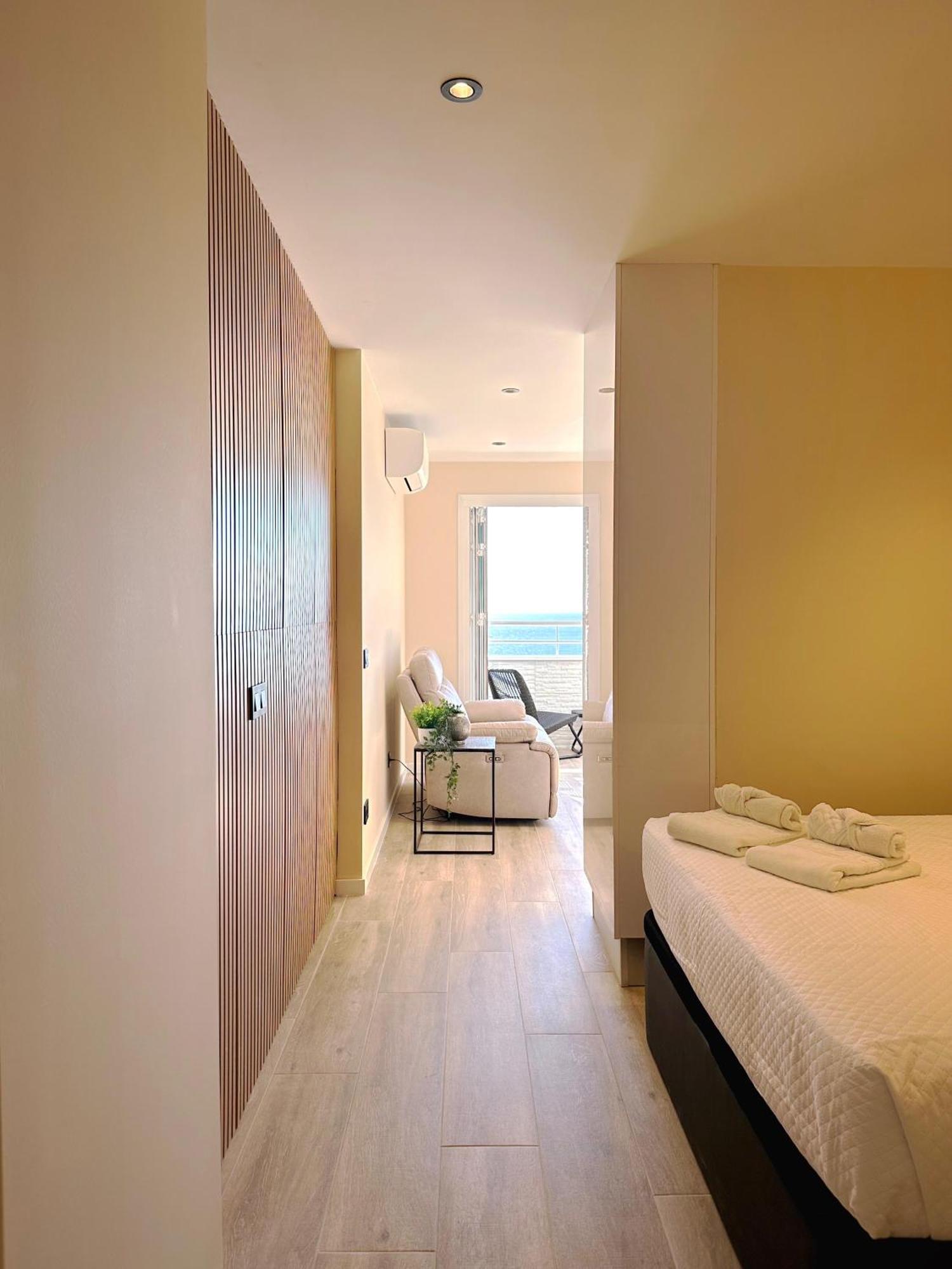 Penthouse On The Beach Empuriabrava Eksteriør billede